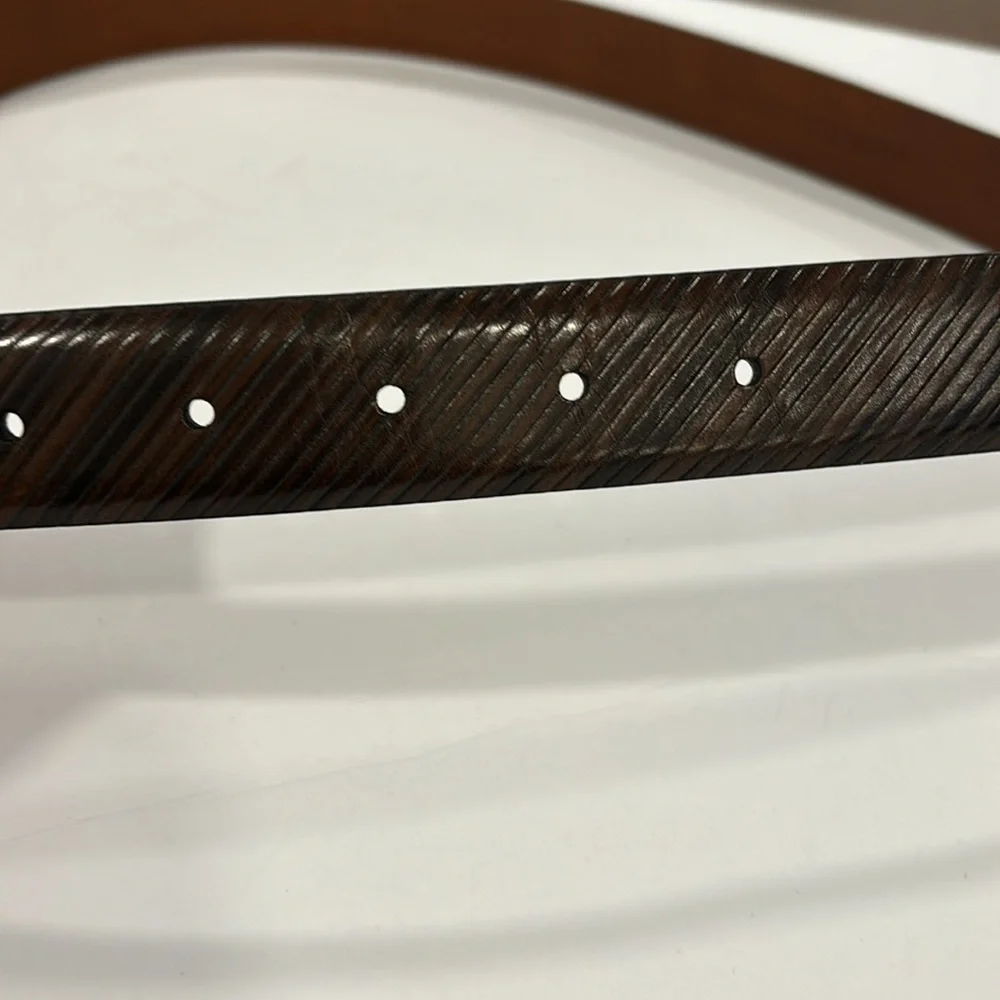 Johnston & Murphy Calfskin Leather Belt w/Silver Buckle Size 38 - Picture 5 of 10